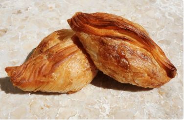 Traditional Maltese Pastizzi, Qassatat & Pastry