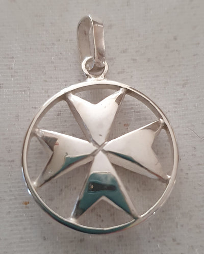 Silver Maltese Cross in circle